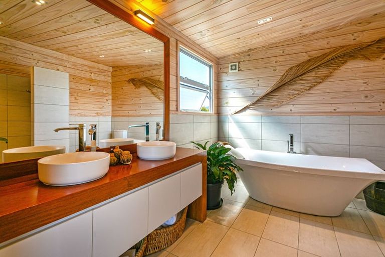 Photo of property in 2999 Long Bay Road, Wyuna Bay, Coromandel, 3581