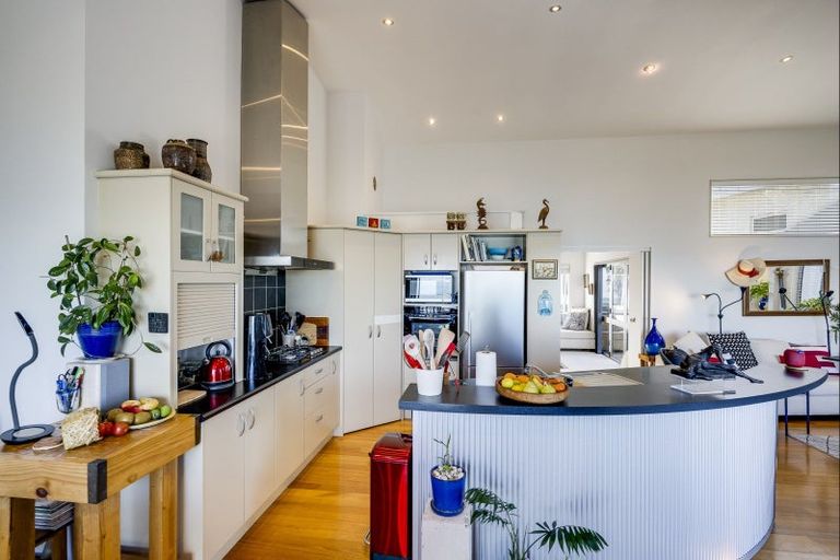 Photo of property in 130a Priestley Terrace, Bluff Hill, Napier, 4110