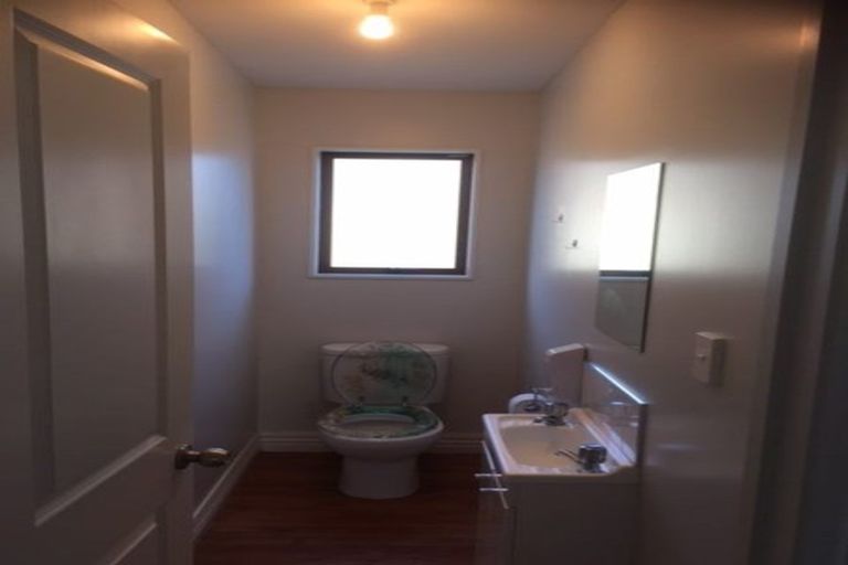 Photo of property in 14 Cross Street, Coalgate, 7673