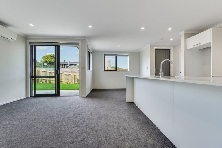 Photo of property in 75 Waruhia Crescent, Rototuna North, 3281