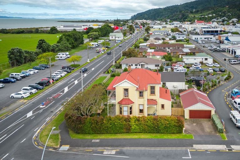 Photo of property in 300 Queen Sh25 Street, Thames, 3500