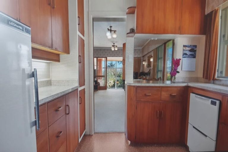 Photo of property in 17 Matipo Avenue, Pomare, Rotorua, 3015