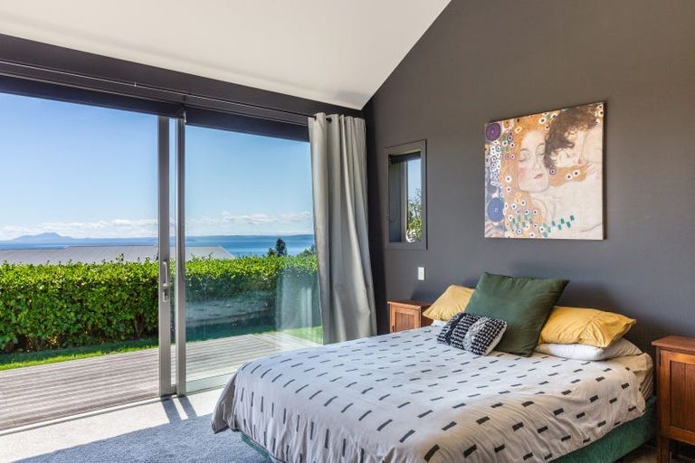 Photo of property in 15 Ngapera Way, Omori, Turangi, 3381