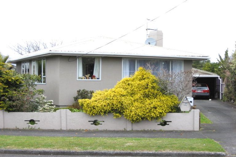 Photo of property in 26 Turakina Street, Merrilands, New Plymouth, 4312