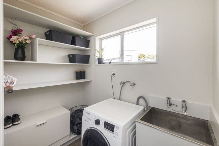 Photo of property in 108 Apollo Parade, Milson, Palmerston North, 4414