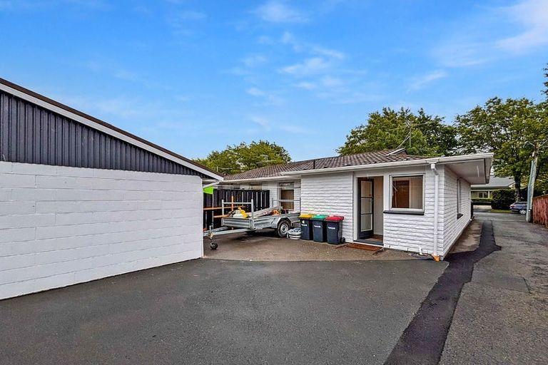 Photo of property in 2/16 Oxley Avenue, St Albans, Christchurch, 8014