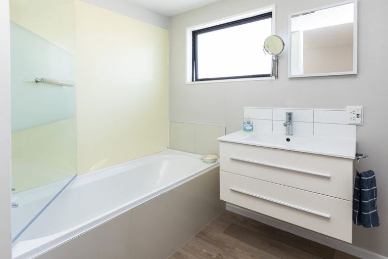 Photo of property in 21 Murmont Street, Bishopdale, Christchurch, 8053