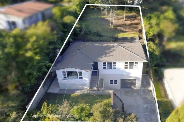 Photo of property in 99 Thomas Street, Stokes Valley, Lower Hutt, 5019