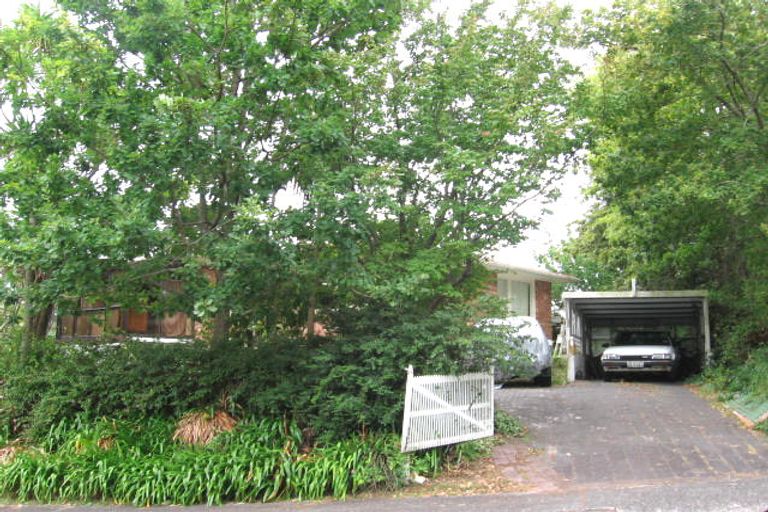 Photo of property in 25 Paramu Avenue, Birkdale, Auckland, 0626