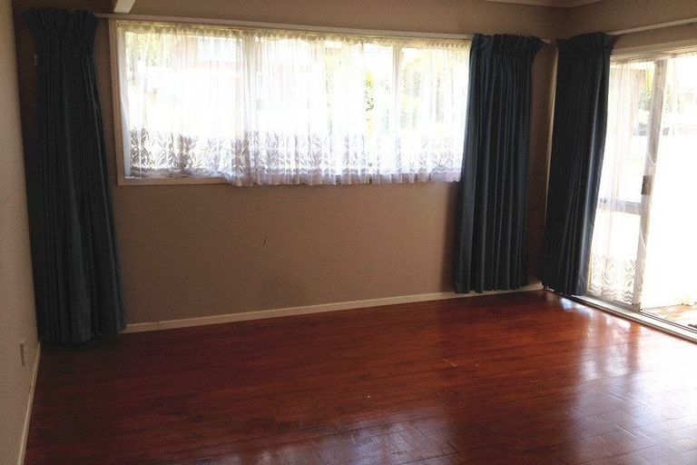 Photo of property in 18 Alton Terrace, Pakuranga Heights, Auckland, 2010