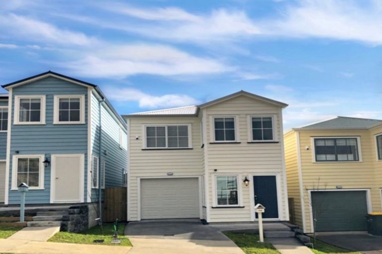 Photo of property in 114 Joseph Street, Flat Bush, Auckland, 2019