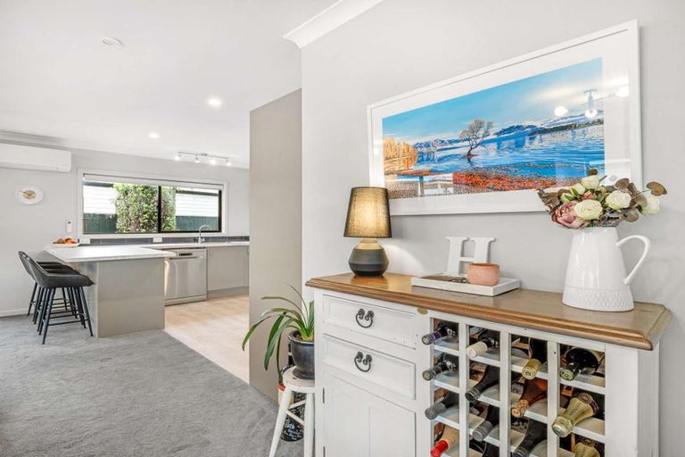 Photo of property in 34 Dahlstrom Grove, Kelvin Grove, Palmerston North, 4414