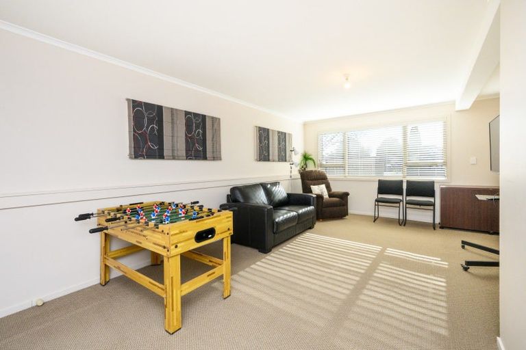 Photo of property in 14 Churchill Avenue, Hokowhitu, Palmerston North, 4410