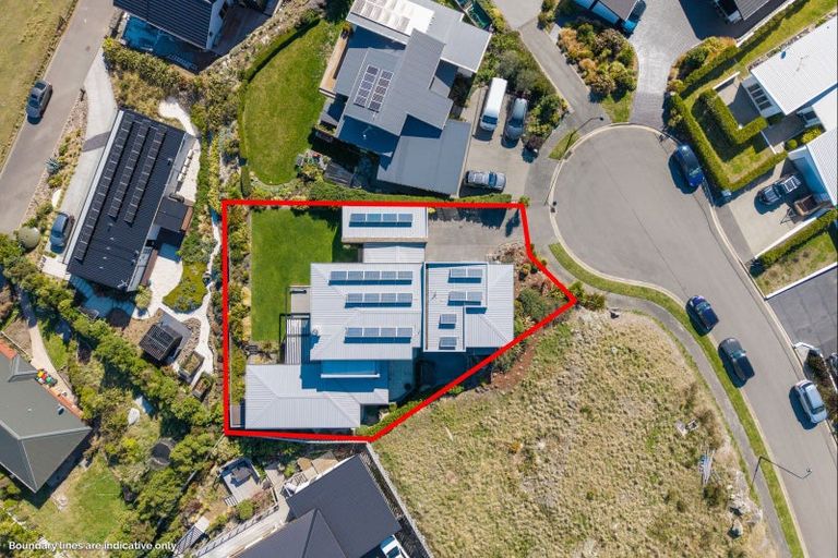 Photo of property in 21 Parkridge Place, Mount Pleasant, Christchurch, 8081