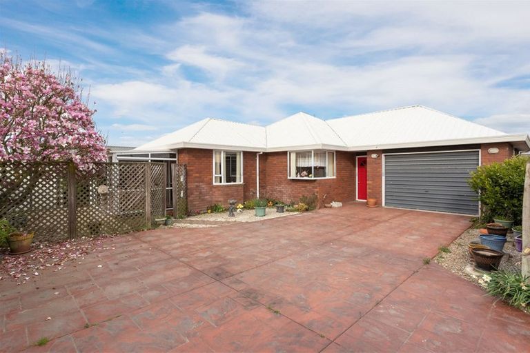 Photo of property in 2/44 Bicknor Street, Templeton, Christchurch, 8042