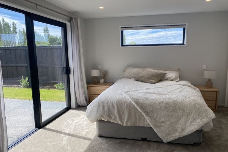 Photo of property in 32 Kiekie Road, Casebrook, 8051