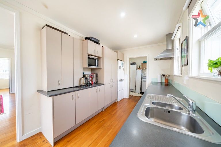 Photo of property in 176 Naenae Road, Naenae, Lower Hutt, 5011