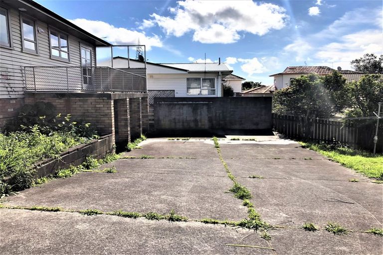 Photo of property in 259 Don Buck Road, Massey, Auckland, 0614
