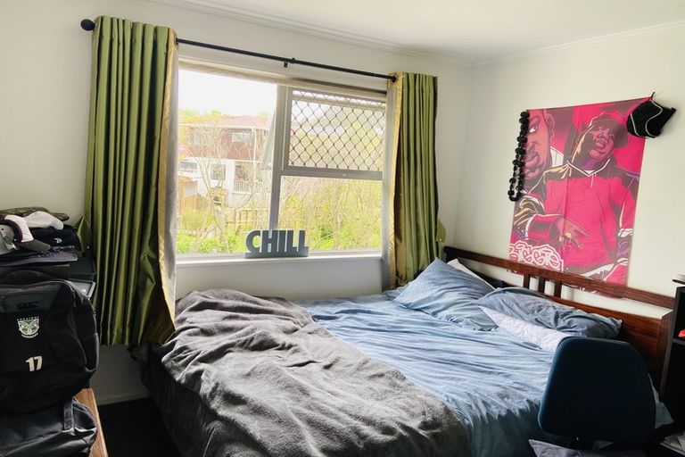 Photo of property in 16 Kirby Street, Glendene, Auckland, 0602