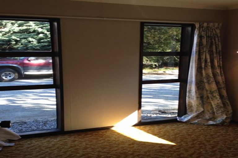 Photo of property in 6 Rimu Lane, Wanaka, 9305