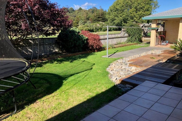 Photo of property in 10 Mary Huse Grove, Manor Park, Lower Hutt, 5019