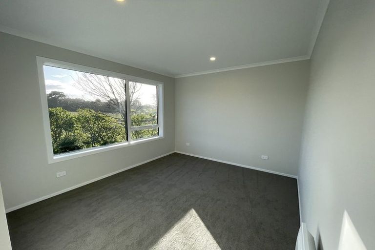 Photo of property in 14 Koreke Close, Kenepuru, Porirua, 5022