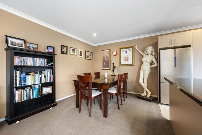 Photo of property in 12b Edgecumbe Street, Whitiora, Hamilton, 3200