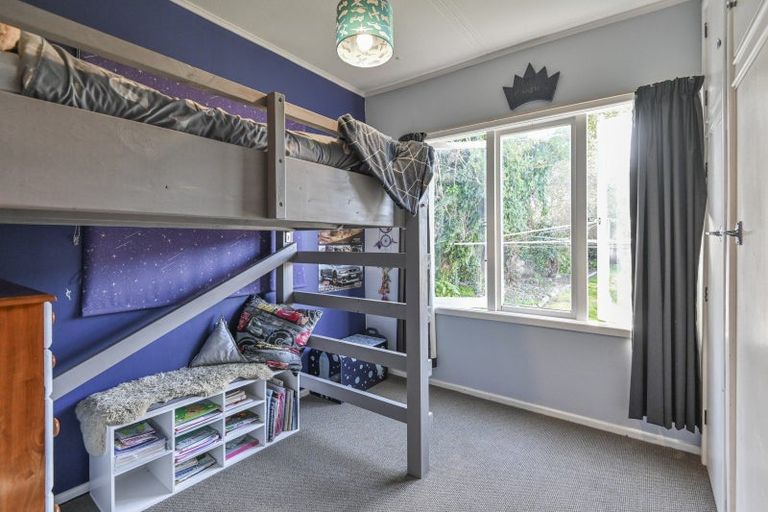 Photo of property in 107 Mcleod Street, Camberley, Hastings, 4120