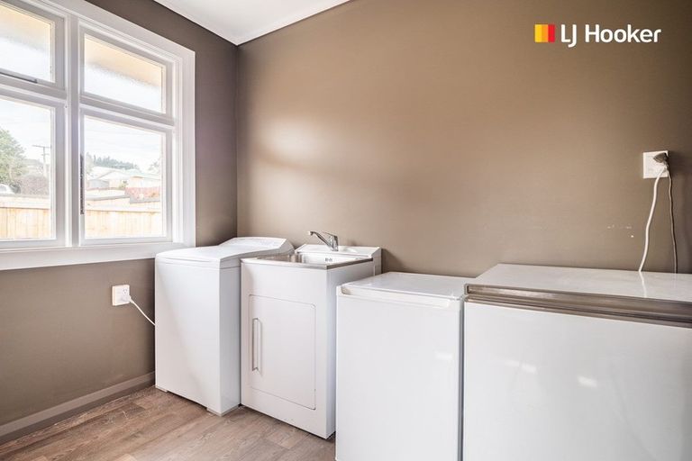 Photo of property in 192 Main Road South, Green Island, Dunedin, 9018