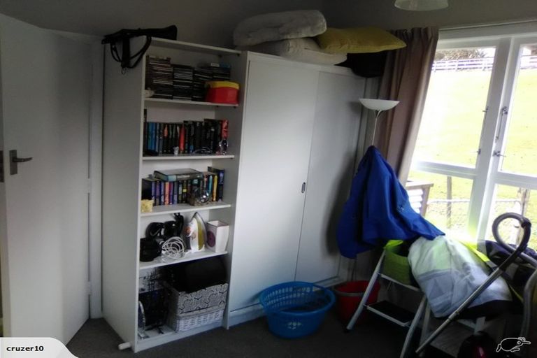 Photo of property in 32 Pencarrow Crescent, Wainuiomata, Lower Hutt, 5014