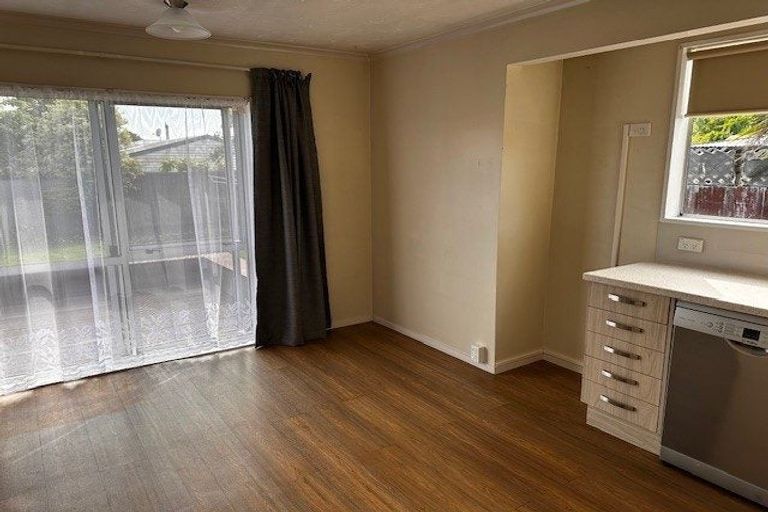 Photo of property in 8 Mayo Place, Belfast, Christchurch, 8051