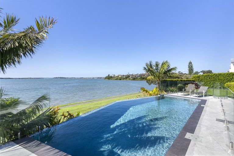 Photo of property in 76 Bramley Drive, Farm Cove, Auckland, 2012