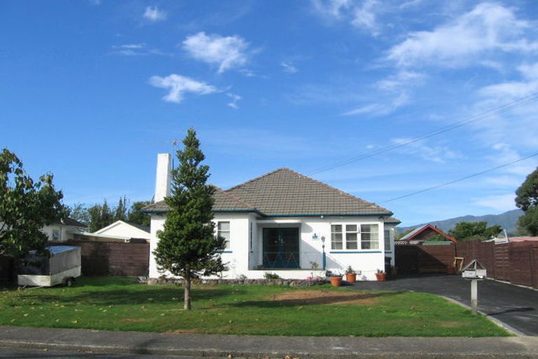 Photo of property in 58 Golders Road, Elderslea, Upper Hutt, 5018