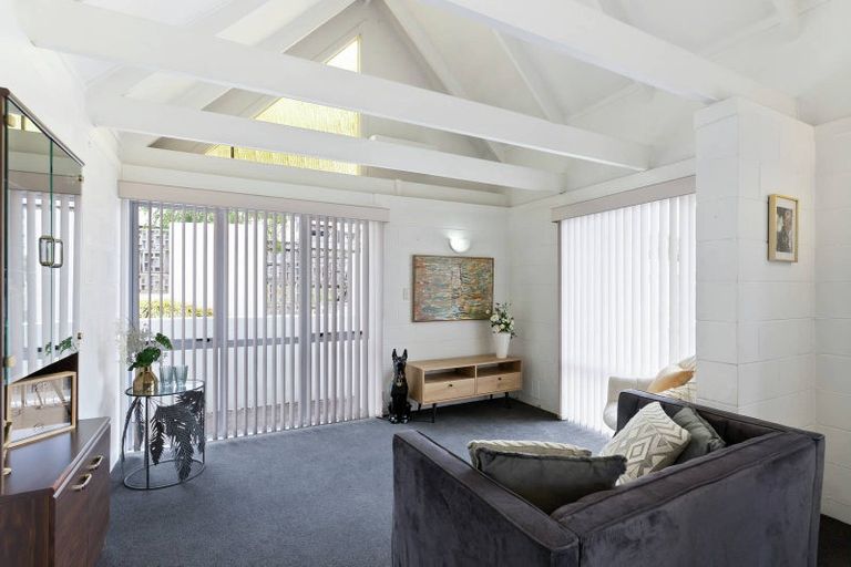 Photo of property in 3/20 Selwyn Road, Cockle Bay, Auckland, 2014