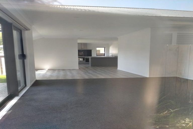 Photo of property in 9a Fitzherbert Road, Wainuiomata, Lower Hutt, 5014