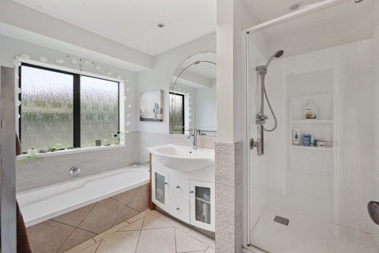 Photo of property in 15 Marwood Place, Mount Maunganui, 3116