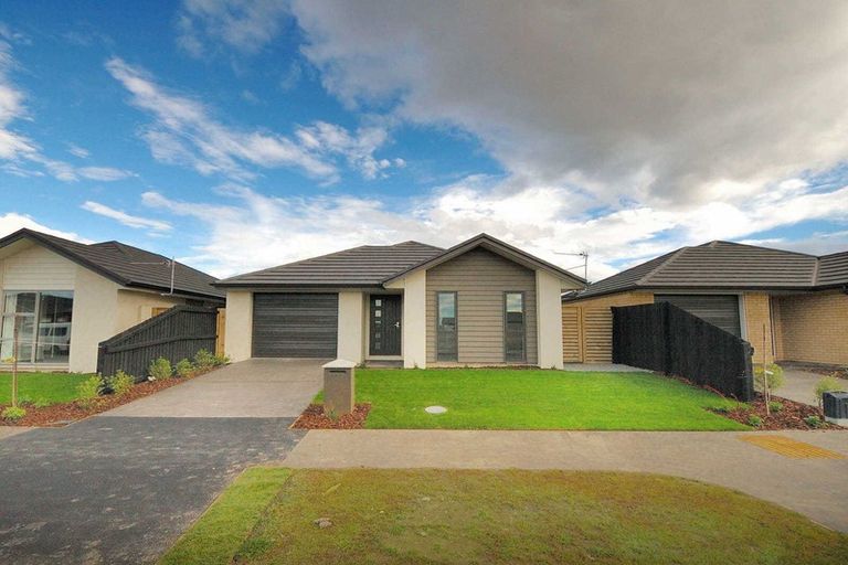 Photo of property in 19 Limbrick Crescent, Wigram, Christchurch, 8042