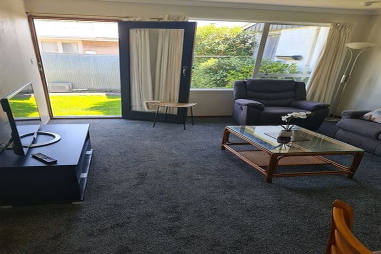 Photo of property in 1/79 Hills Road, Edgeware, Christchurch, 8013