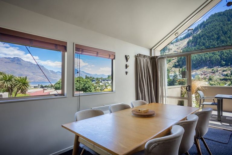 Photo of property in 108 Hallenstein Street, Queenstown, 9300