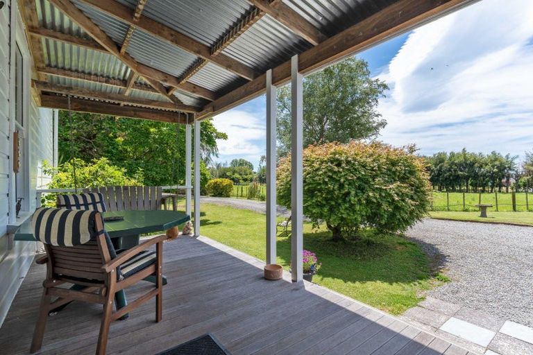 Photo of property in 2566 State Highway 2, Ahikouka, Greytown, 5794