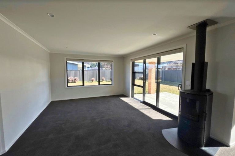 Photo of property in 29 Timsfield Drive, Lake Hawea, Wanaka, 9382