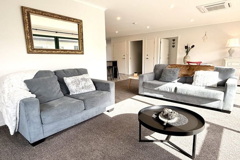 Photo of property in 45 Edinburgh Crescent, Waikiwi, Invercargill, 9810