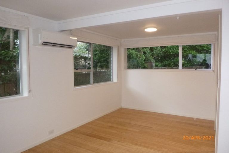 Photo of property in 2/38b Blakeborough Drive, Forrest Hill, Auckland, 0620