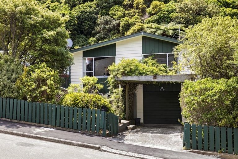 Photo of property in 102 Awarua Street, Ngaio, Wellington, 6035