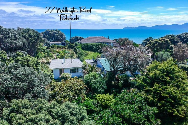 Photo of property in 27 Wellington Road, Paekakariki, 5034