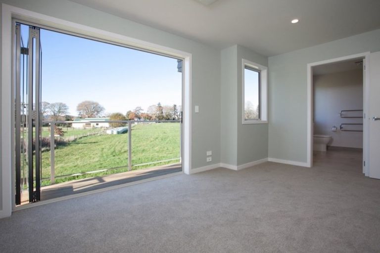 Photo of property in 10 Tucker Close, Leamington, Cambridge, 3432