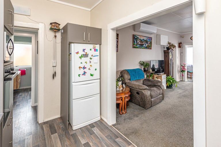 Photo of property in 143 Cornfoot Street, Castlecliff, Whanganui, 4501