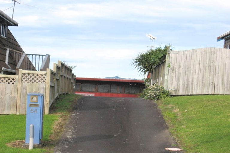 Photo of property in 54 Carnoustie Drive, Wattle Downs, Auckland, 2103