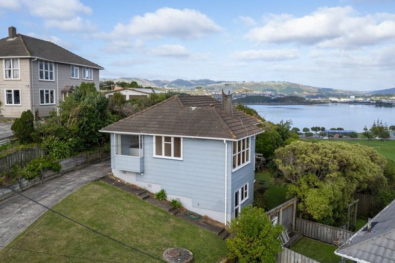 Photo of property in 20 Spur Grove, Titahi Bay, Porirua, 5022