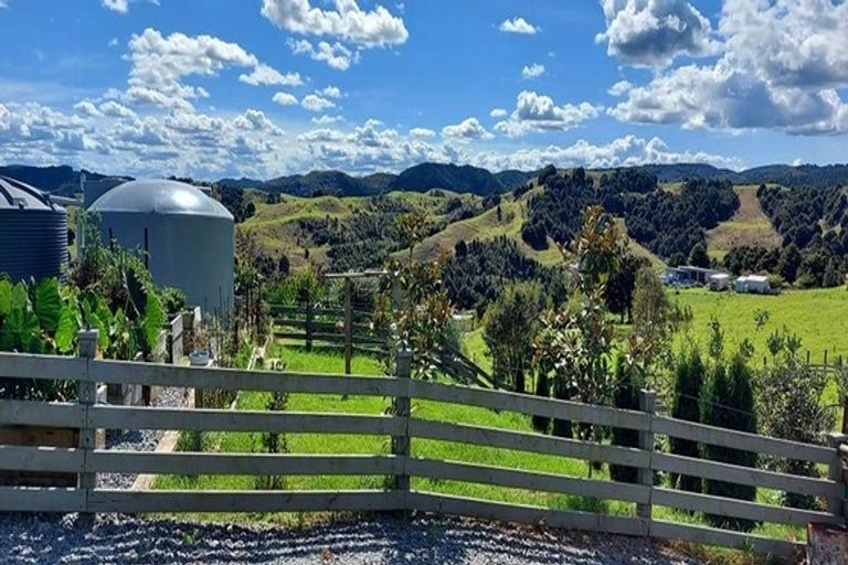 Photo of property in 1264 Millbrook Road, Taipuha, Paparoa, 0571